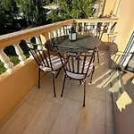 Stela Apartament *