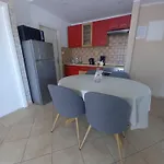 Stela Apartament *