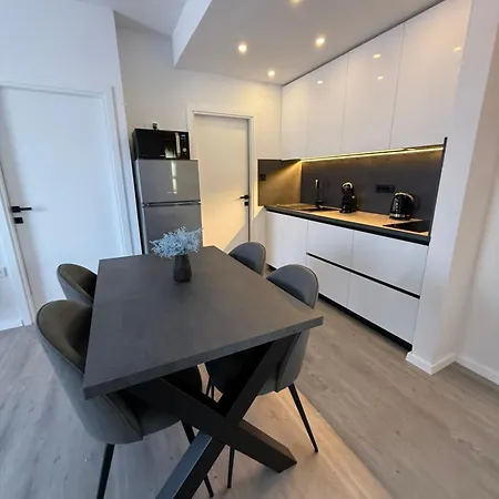Apartament Stela *