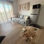 아파트 Stela