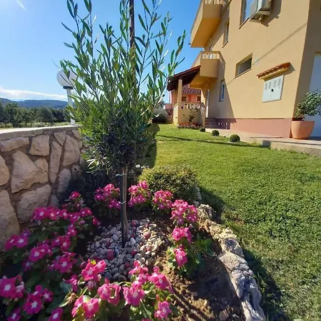 Stela Rab Town