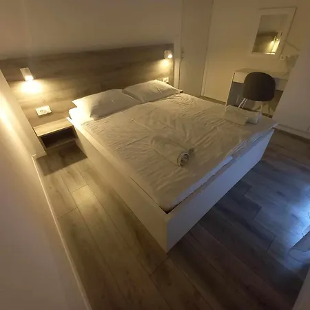 Apartman Stela *
