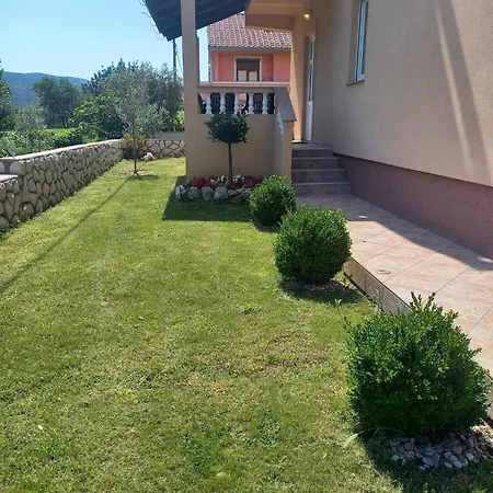 Apartman Stela *